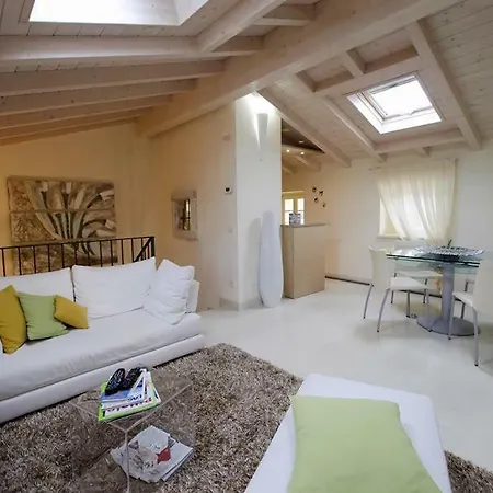 Corte Degli Ulivi Apartment Garda (Verona)